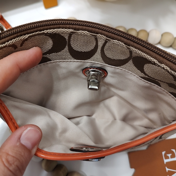 ❤️ Vintage Y2K GUC Coach Signature Monogram Canvas Wristlet Wallet, Salmon - Picture 7 of 11